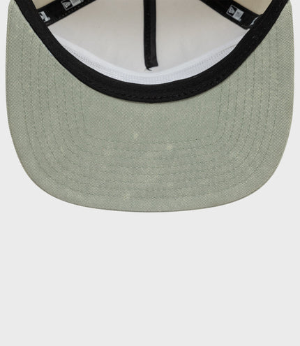 New Era Alpine Acid Wash Golfer Cap - White
